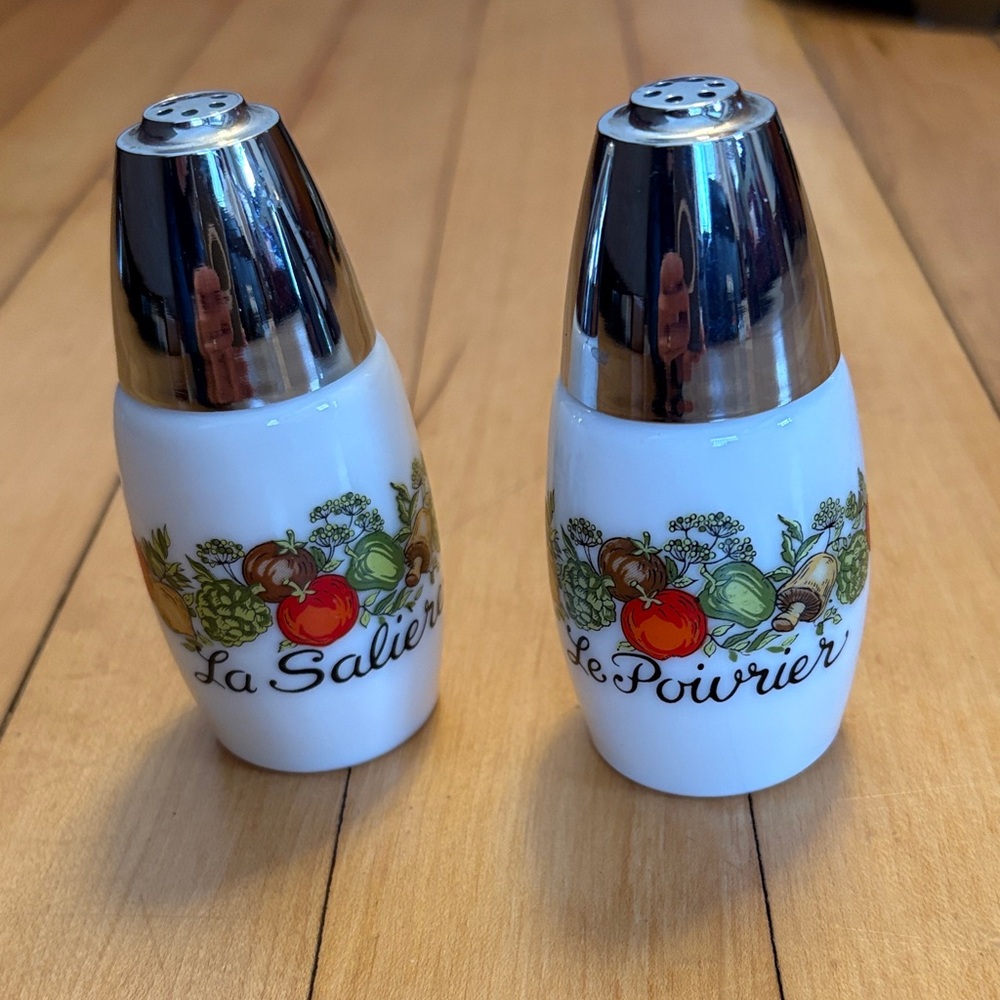 Westinghouse Vintage White Ceramic Salt and Pepper Shakers
